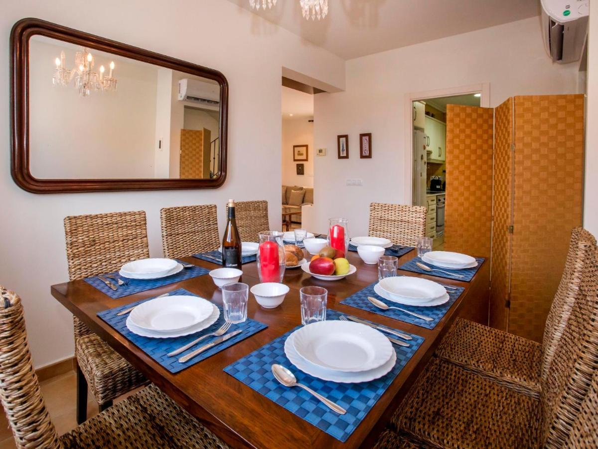 Larauri Nova By Interhome Oliva