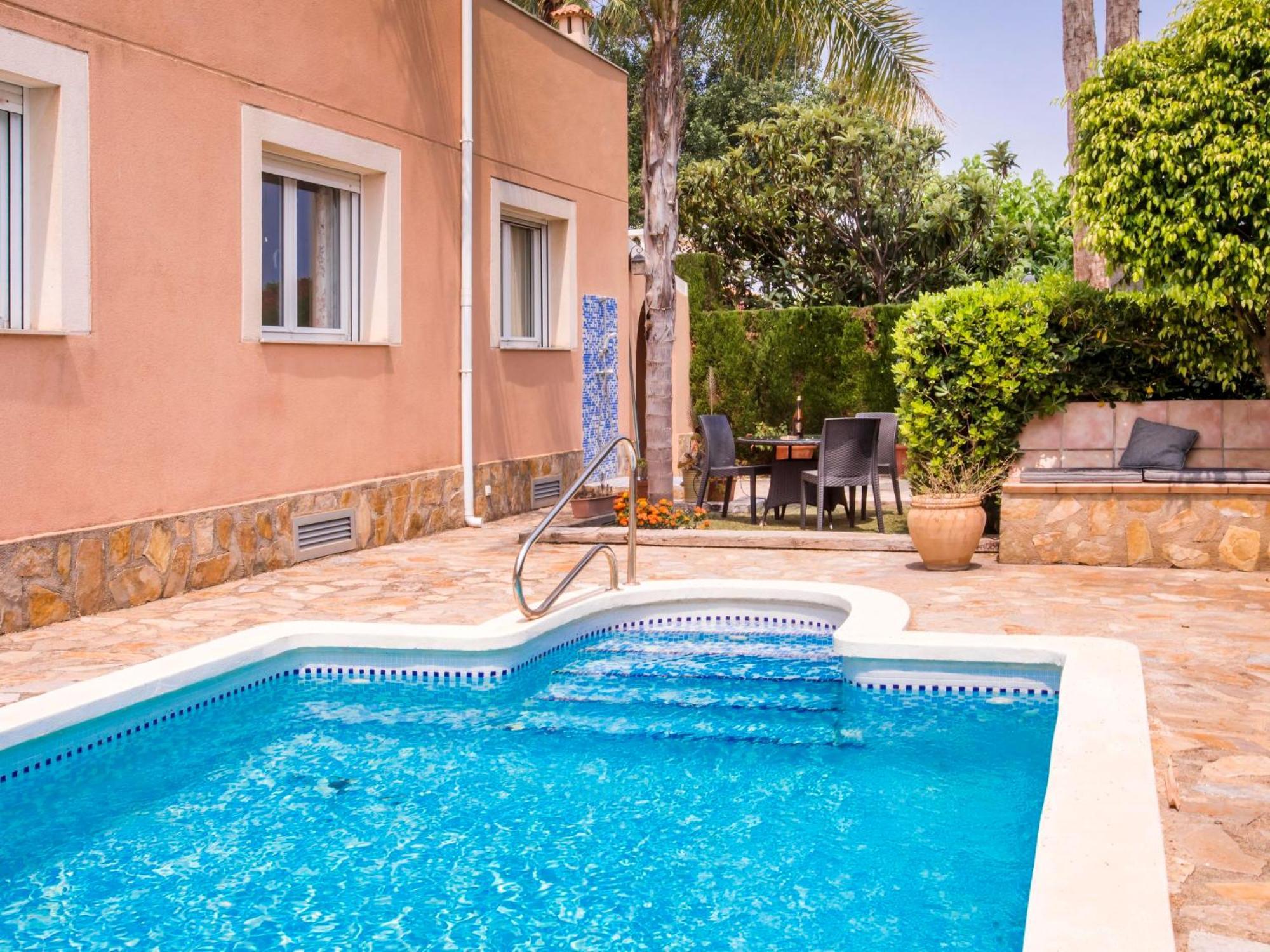 Larauri Nova By Interhome